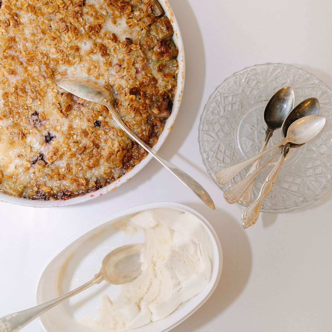 Healthy rhubarb pie with vanilla ie cream no added sugar.