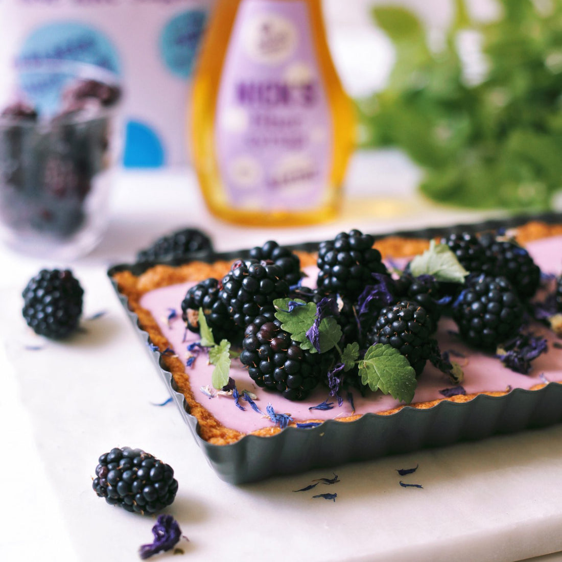 Healthy Blackberry Pie no added sugar.